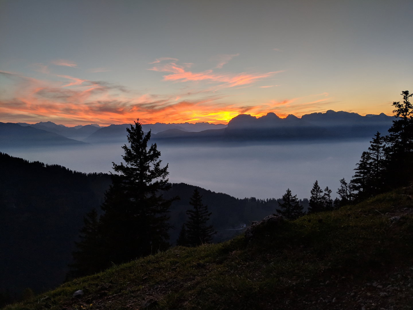 Abendrot und Nebelmeer