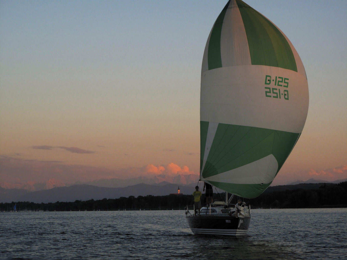 Abendrot während 24 Stunden Regatta / sunset 24hrs sailing regatta