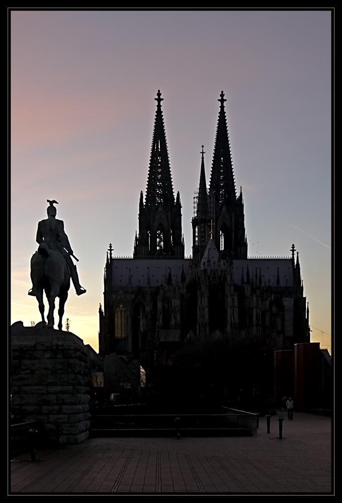 Abends am Dom