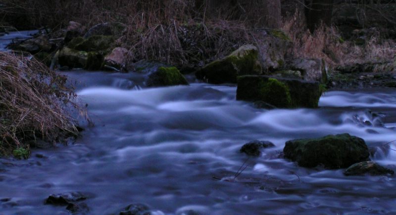 Abends am Fluss