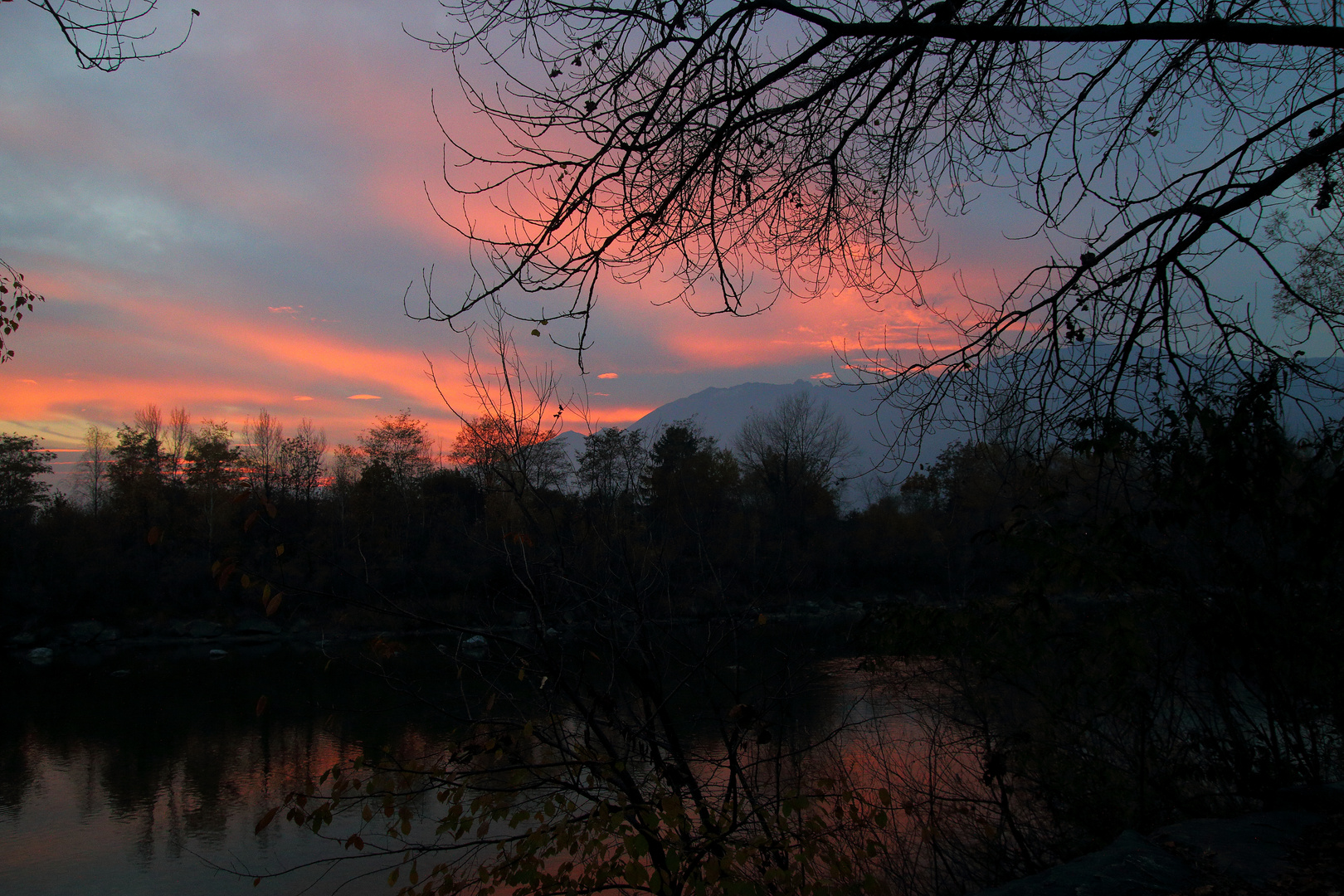 Abends am Fluss 2