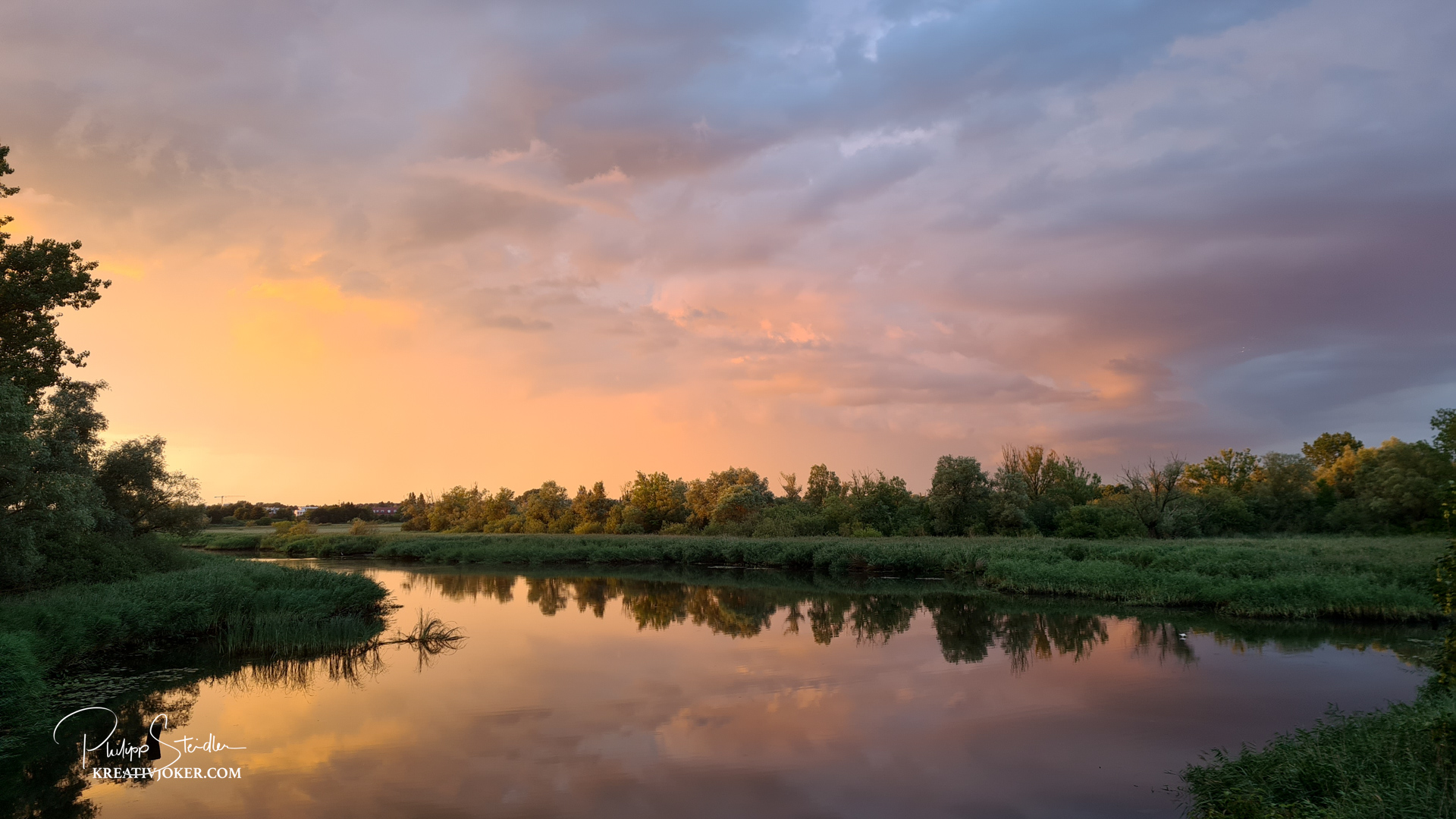 Abends am Fluss