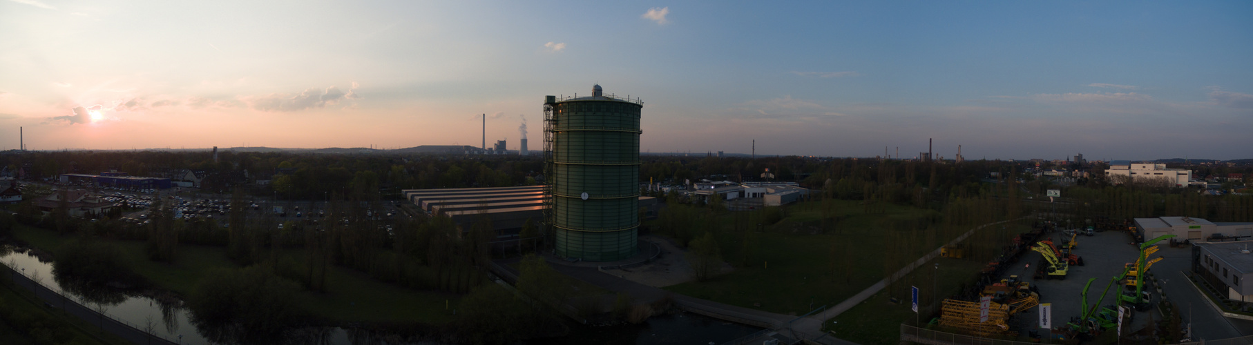 - Abends am Gasometer - (2.Versuch)