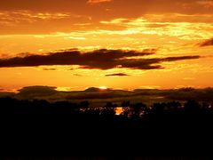 Abends am großen Fluß....