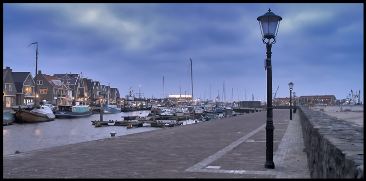 Abends am Hafen