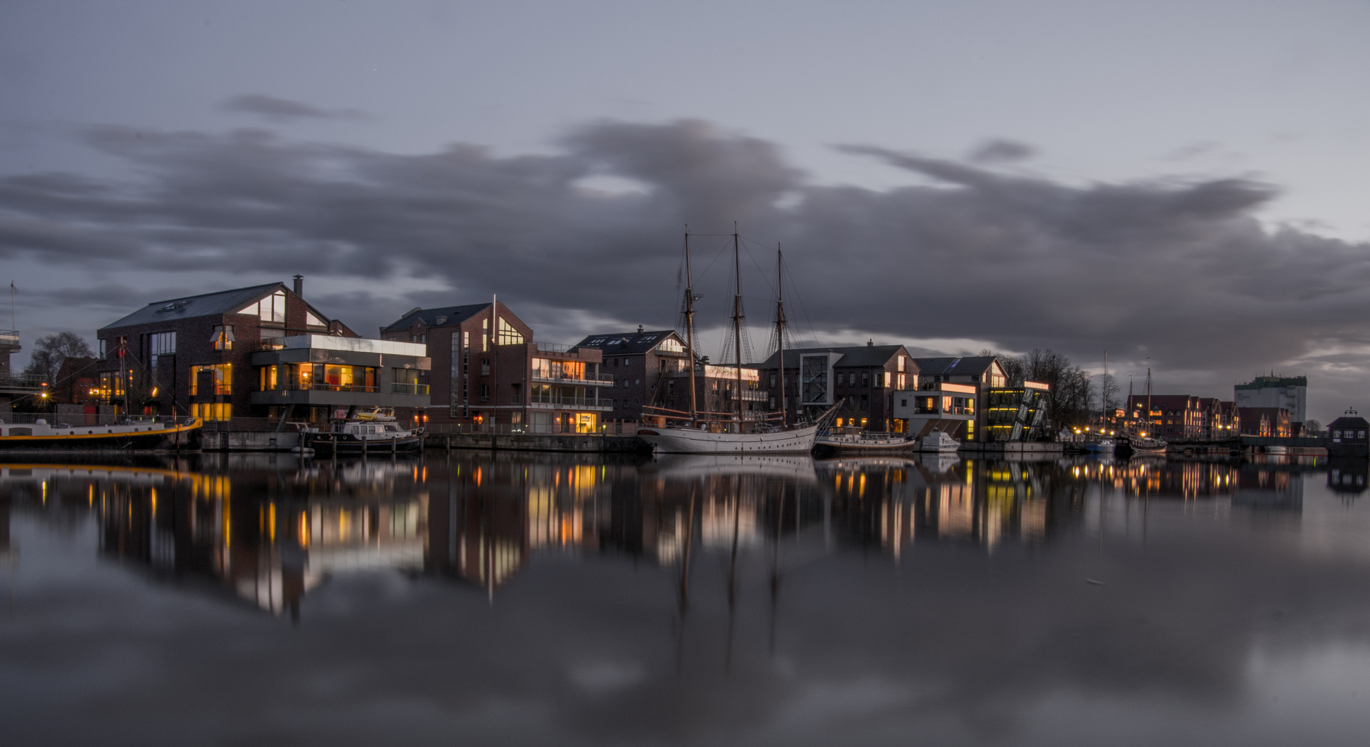 Abends am Hafen