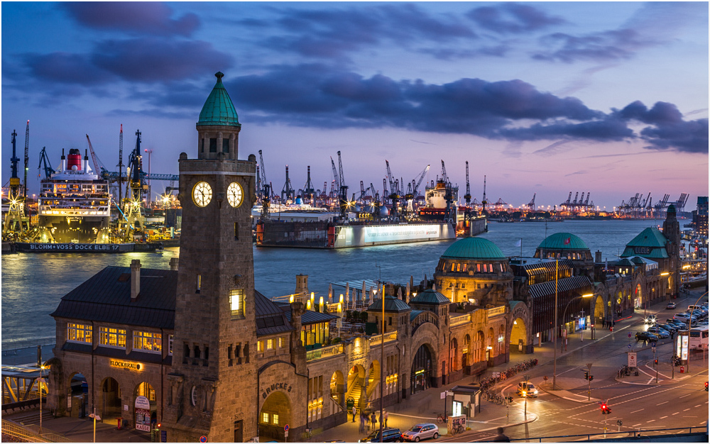 Abends am Hafen