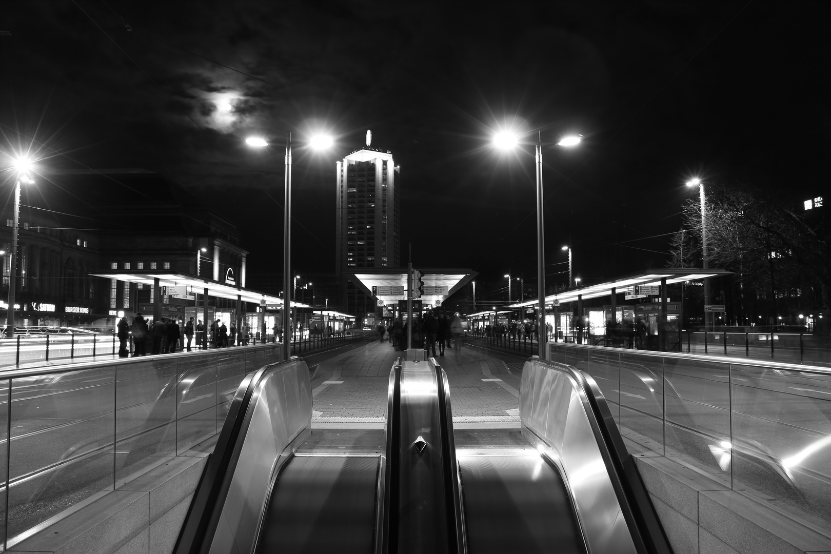 abends am Hauptbahnhof