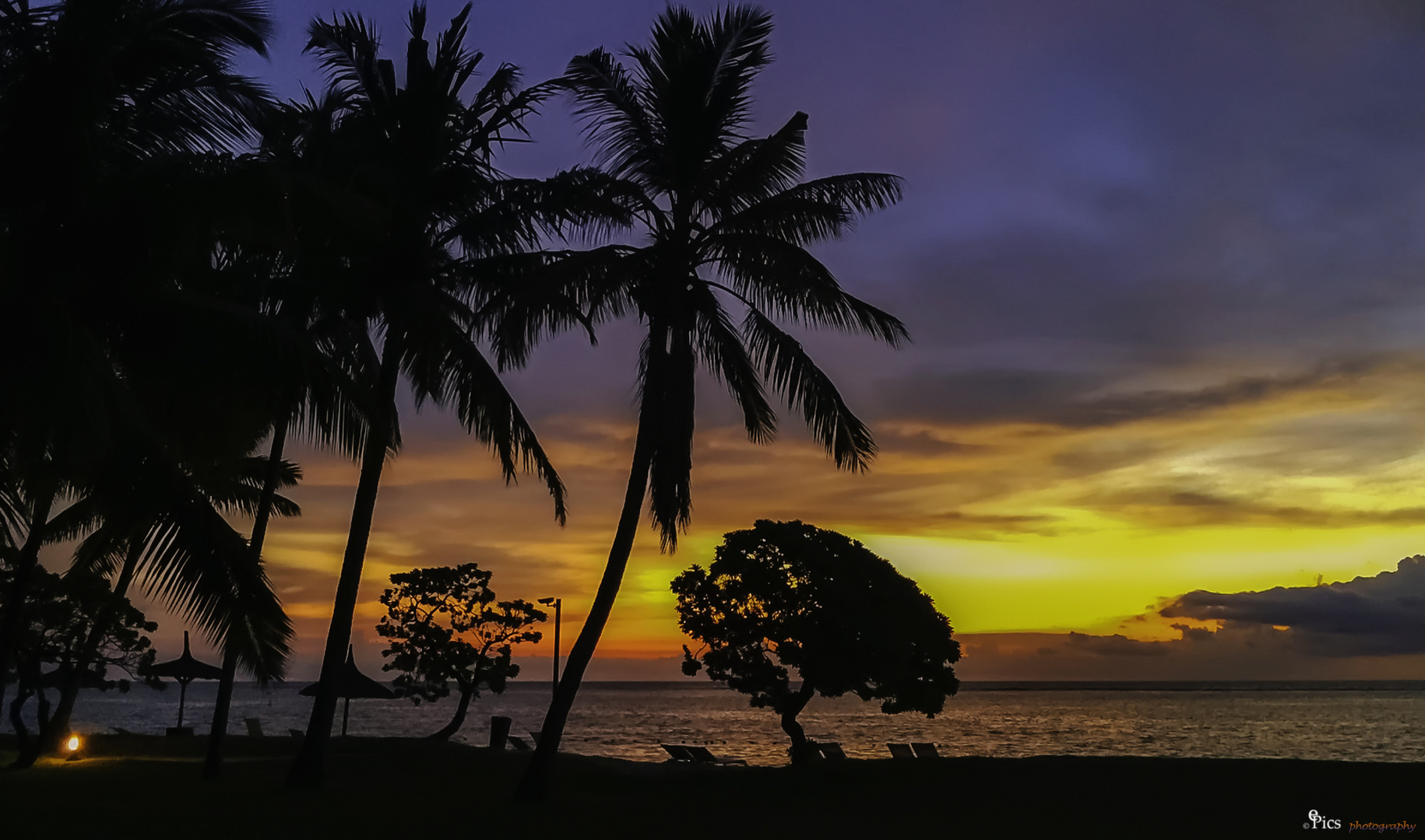 Abends am Hotelstrand