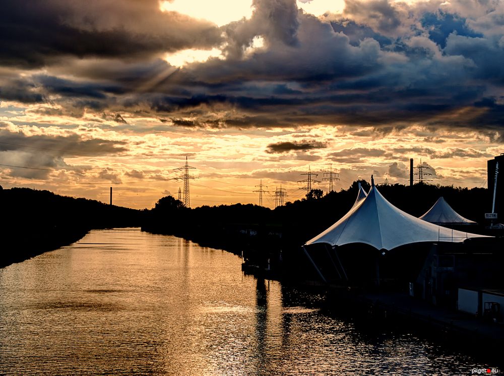 Abends am Kanal