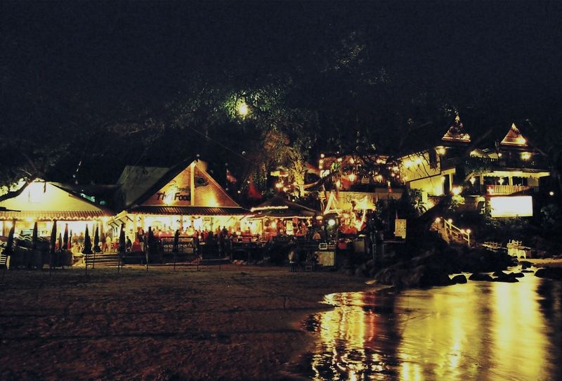 Abends am Kata Beach