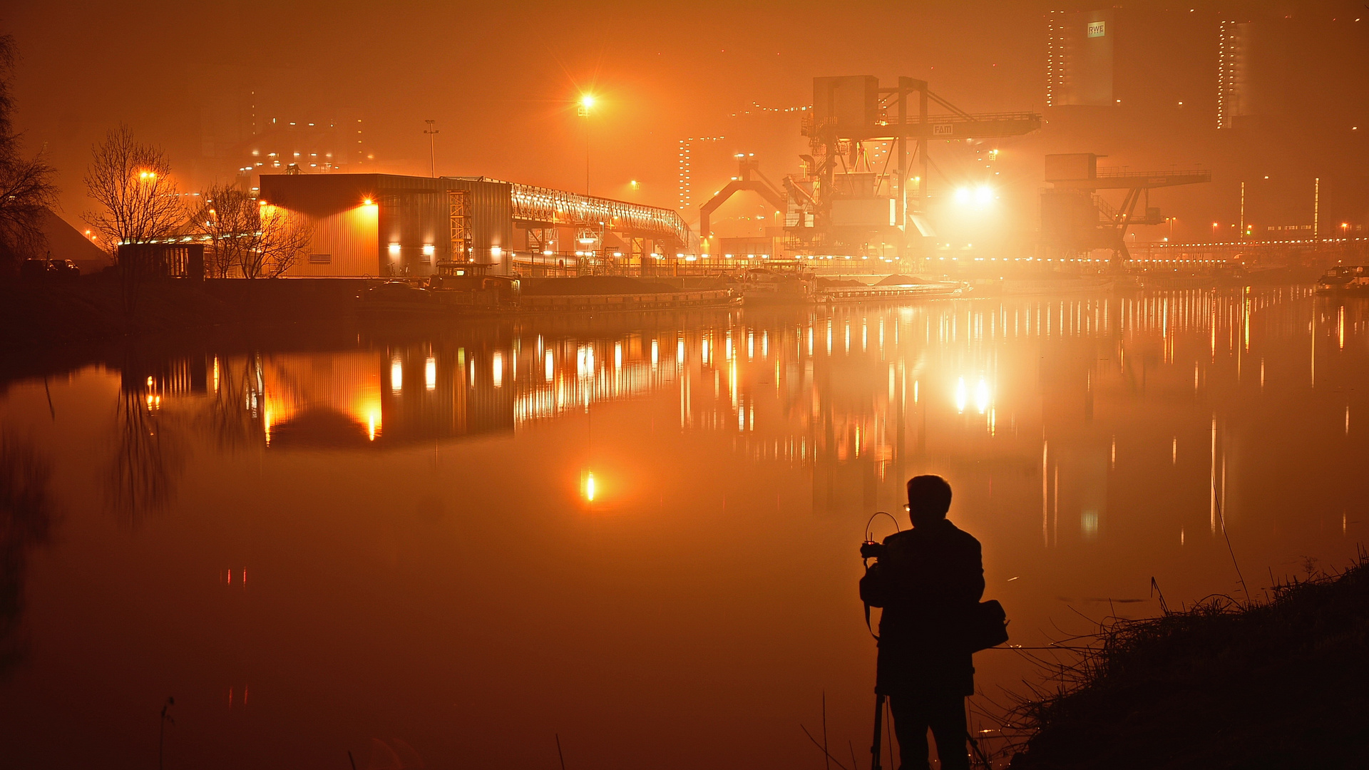 Abends am Kraftwerk