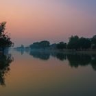 abends am Kyaone in Mandalay ... Wassergraben um den ehemaligen Königspalast (© Buelipix) 