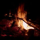 Abends am Lagerfeuer