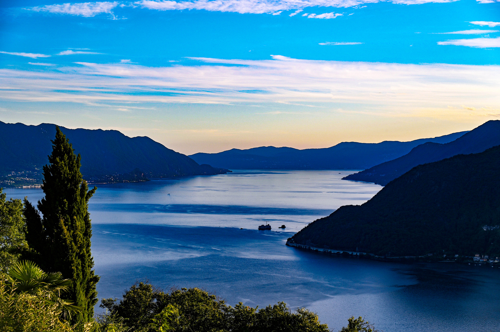 Abends am Lago Maggiore