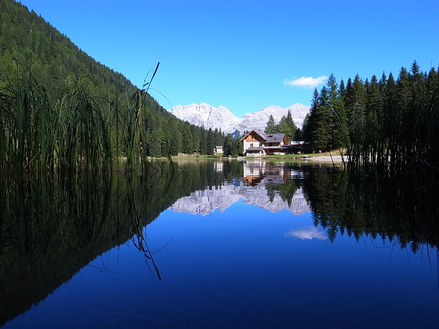 Abends am Lago Nambino mit Blick in die Brenta