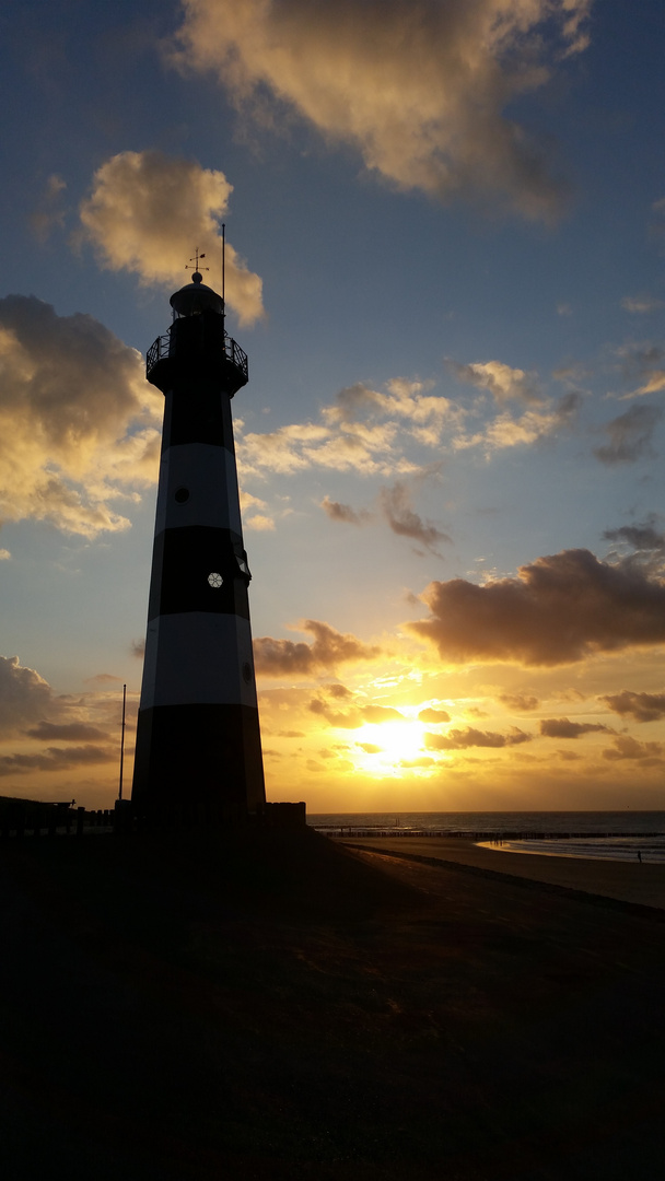 Abends am Leuchtturm.