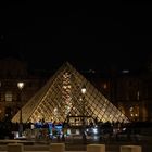 abends am Louvre