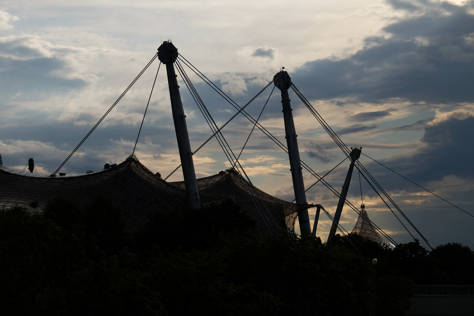 Abends am Münchner Olympiagelände