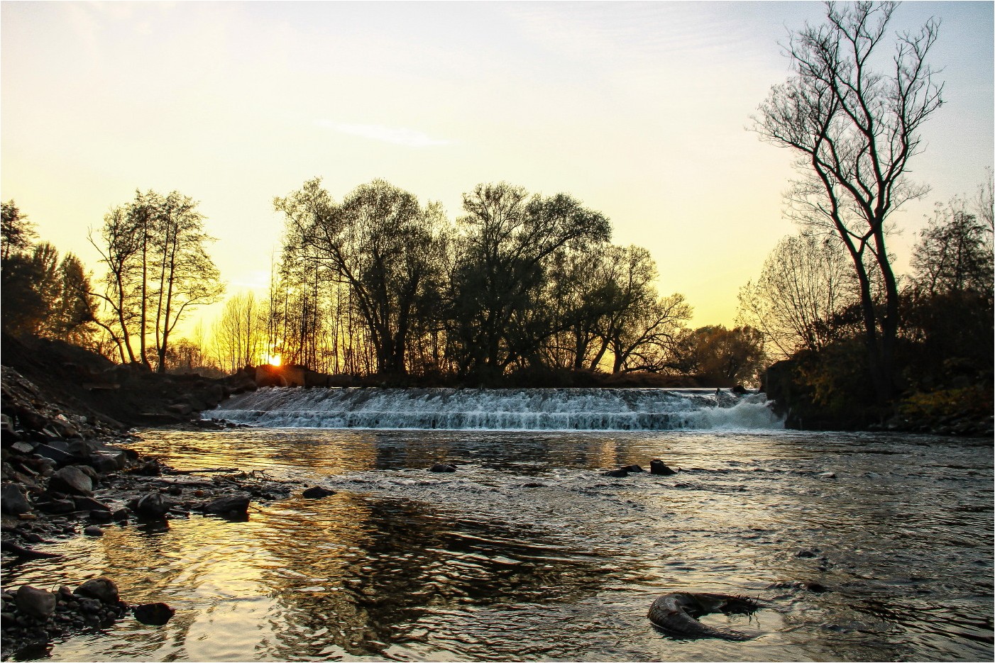 Abends am Muldenwehr