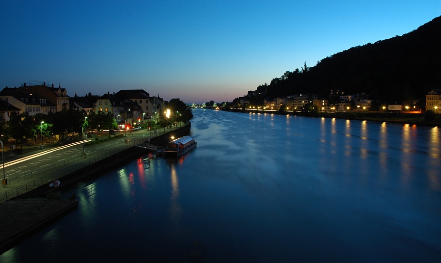 Abends am Neckar...