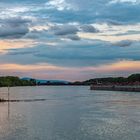 Abends am Rhein