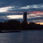 Abends am Rhein