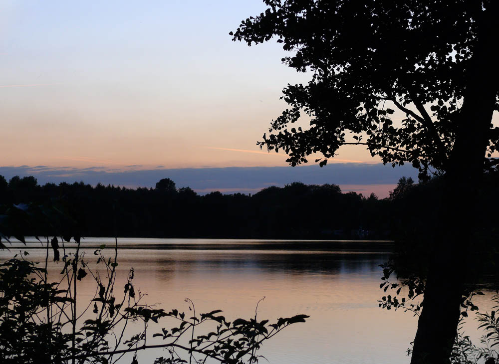 Abends am See