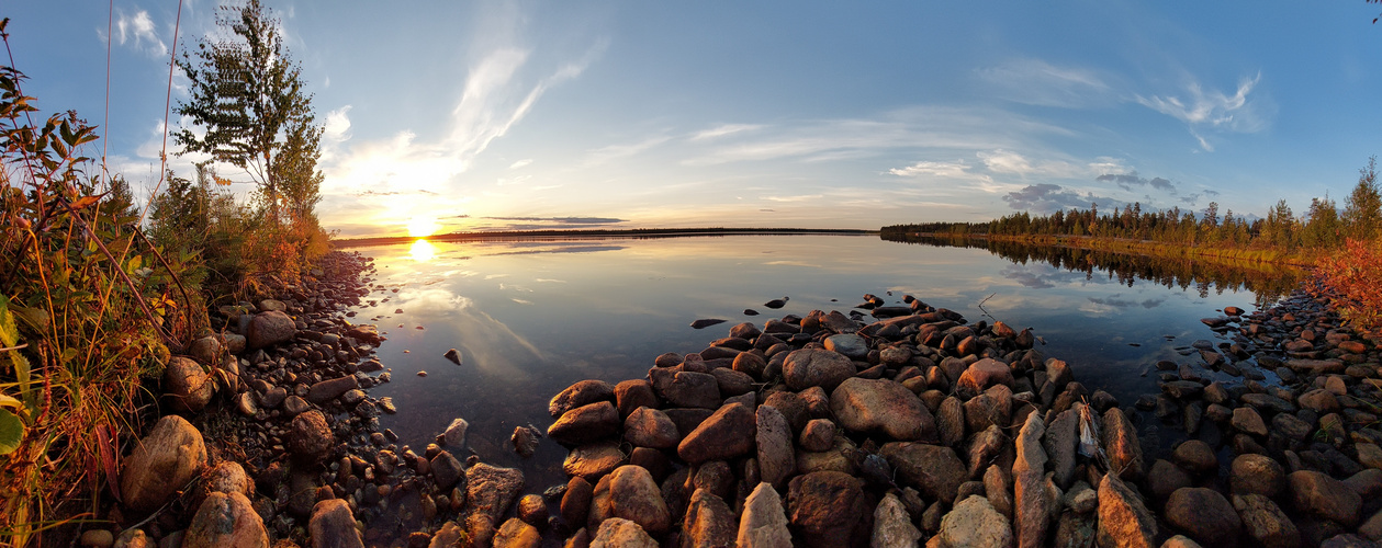 Abends am See