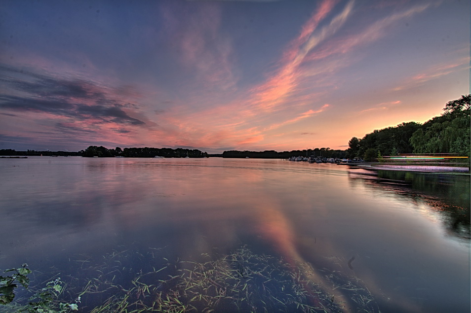 Abends am See