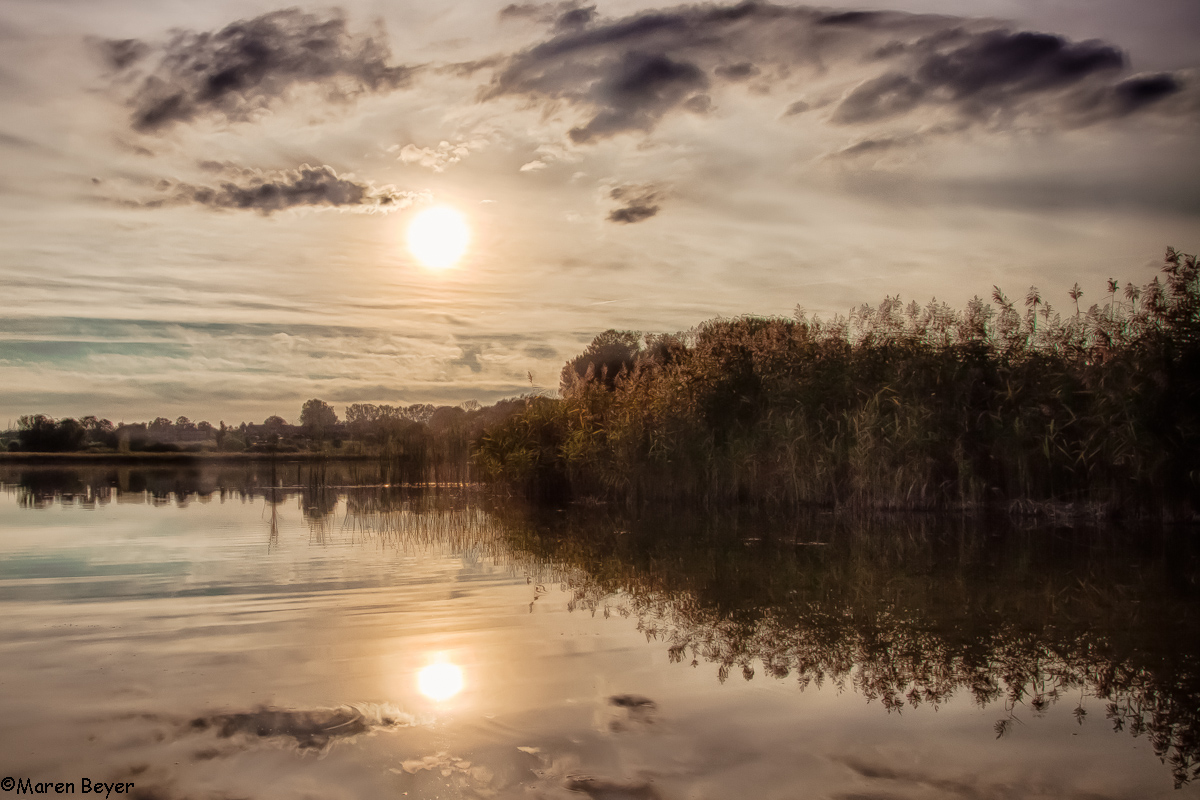 Abends am See