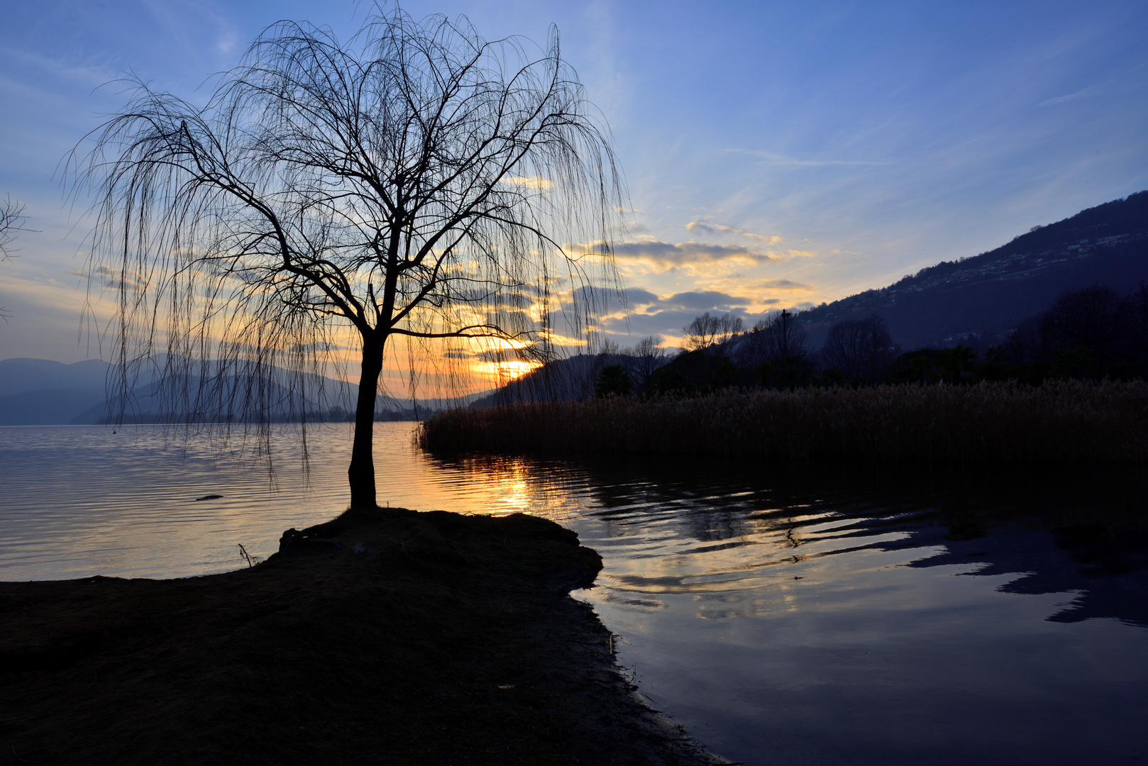 Abends am See