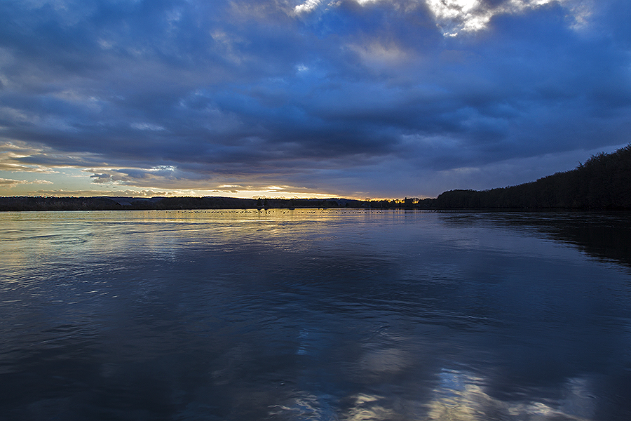 Abends am See