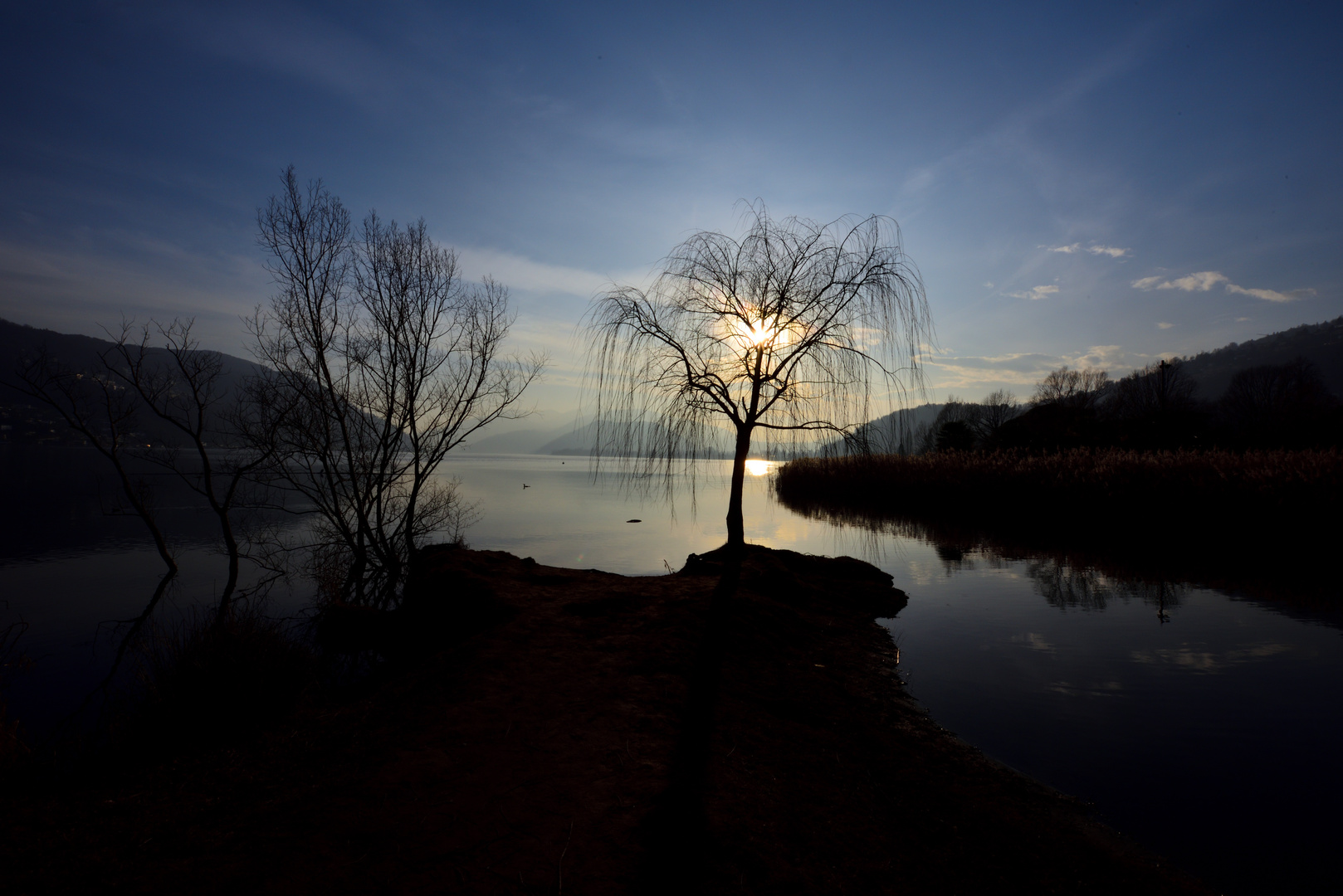 Abends am See