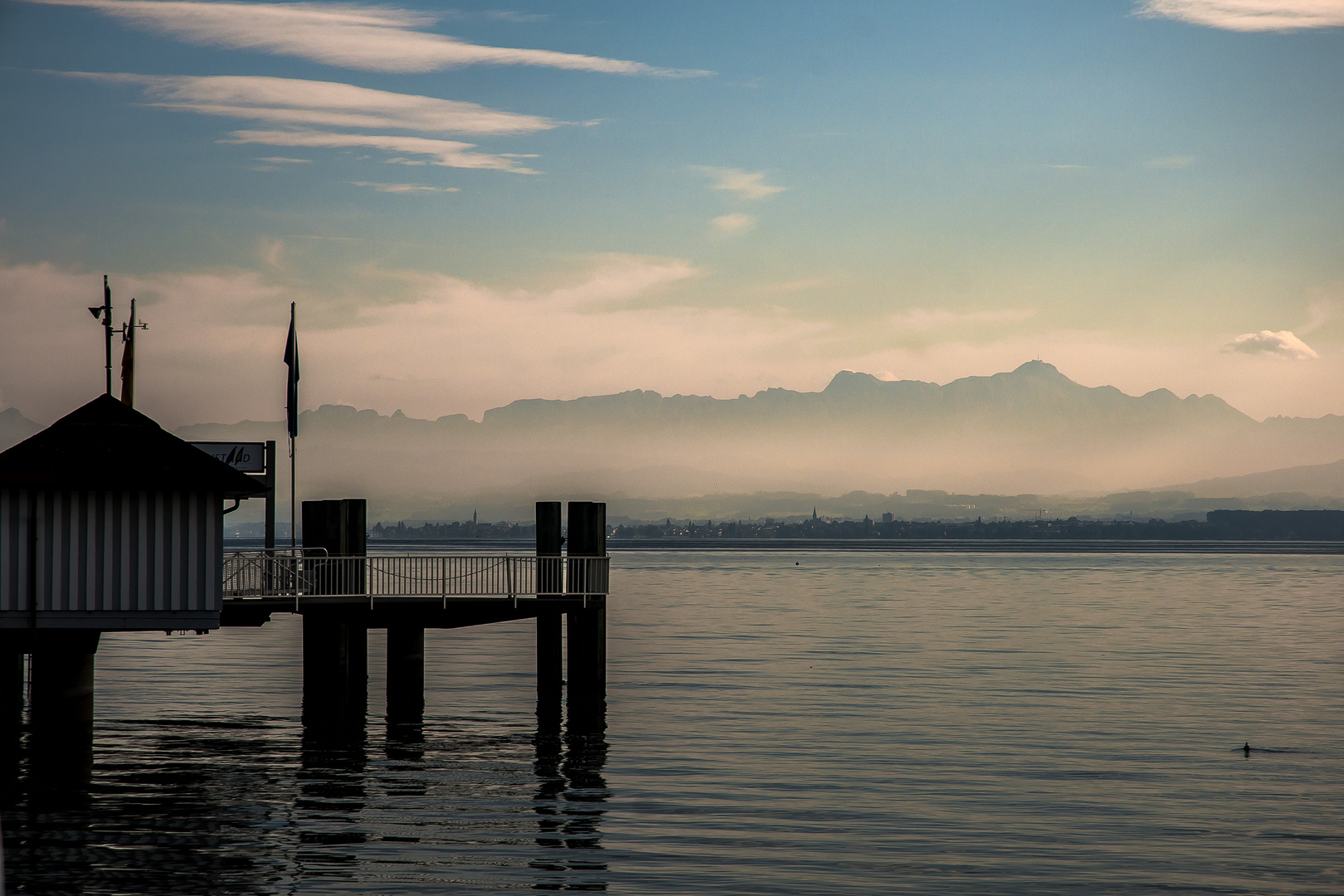 Abends am See