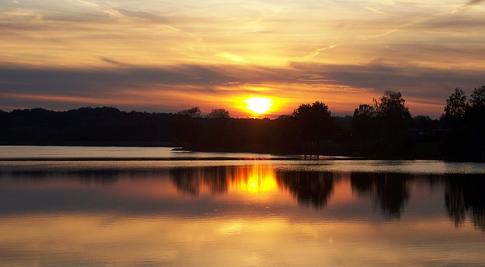 Abends am See