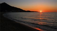 ABENDS AM STRAND