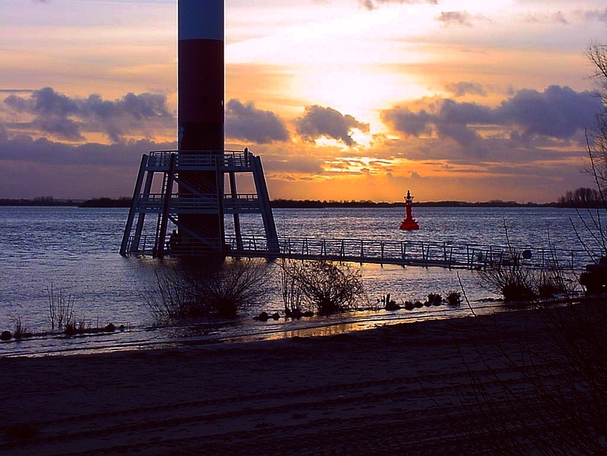 Abends am Strand von Blankenese ...