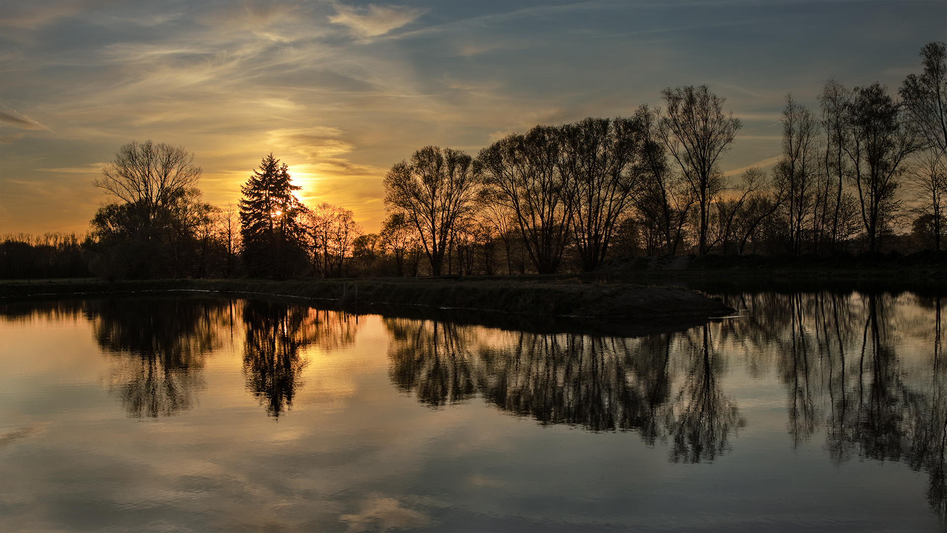 Abends am Teich