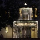 Abends am Unibrunnen