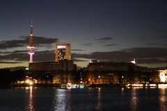 Abends an der Alster.