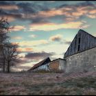 abends an der alten Scheune