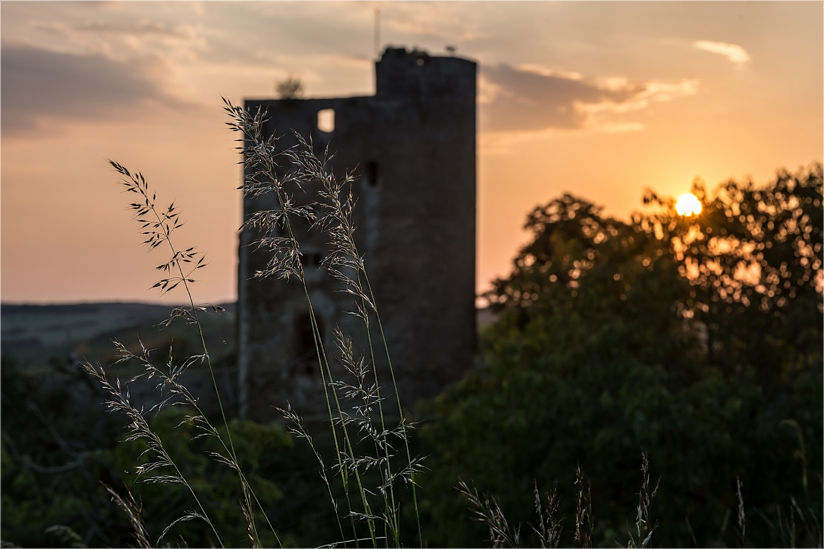 Abends an der Burg Arnstein