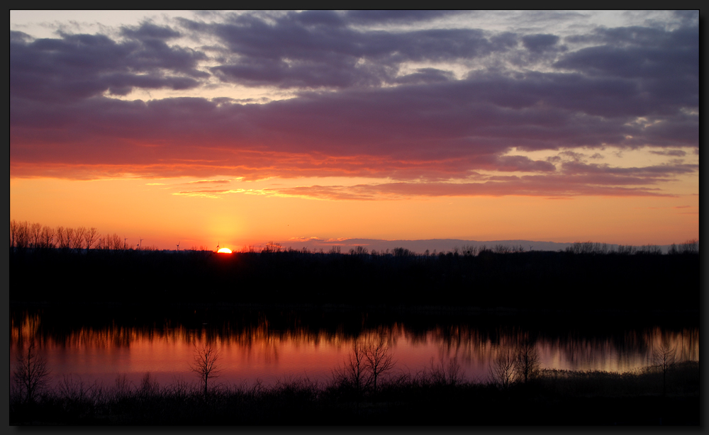 ...Abends an der Elbe...