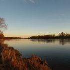 Abends an der Elbe