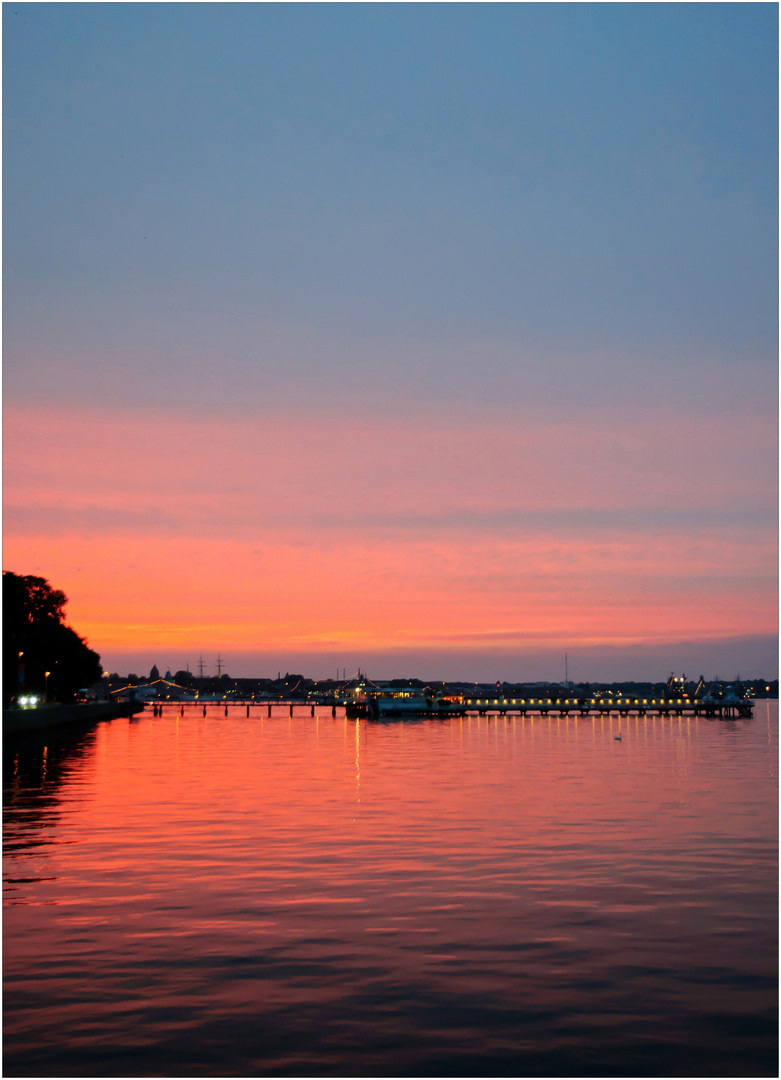 Abends an der Förde