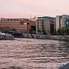 Abends an der Spree