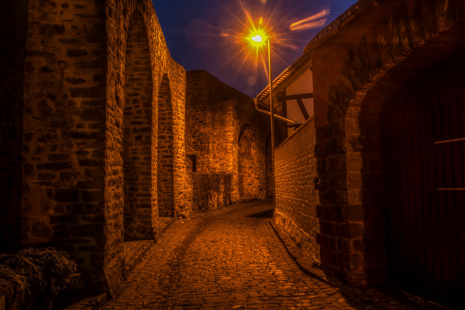 Abends an der Stadtmauer