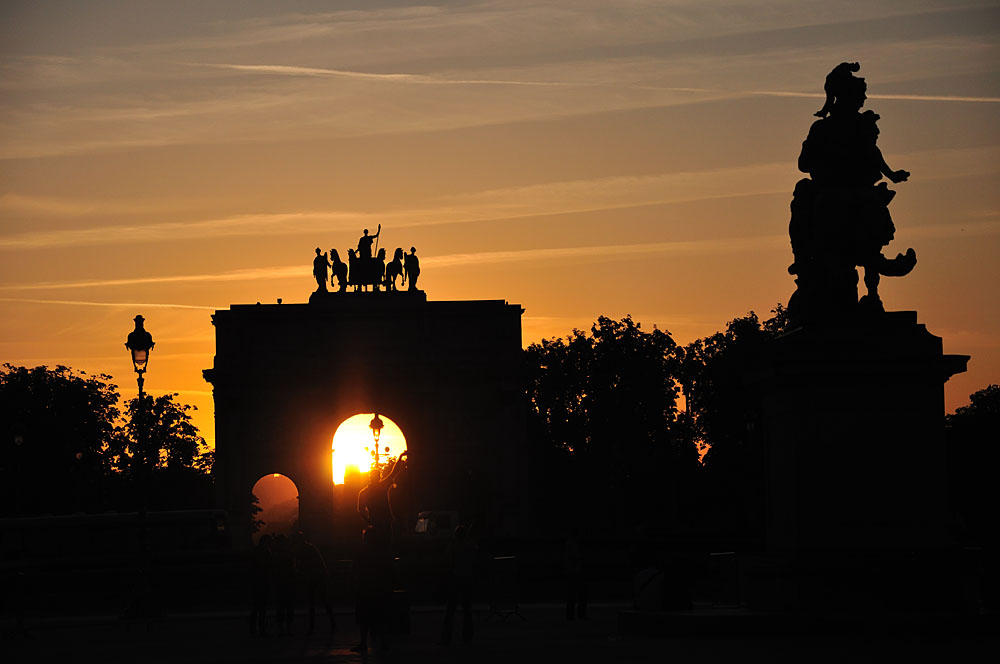 Abends an Louvre