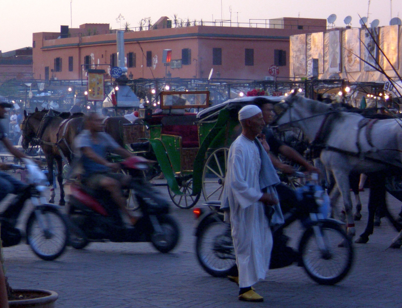 Abends auf dem Djeema El Fna